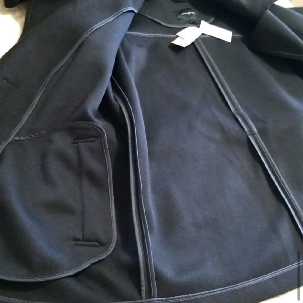 Banana Republic Belted Collar Jacket - Picture 6 of 16